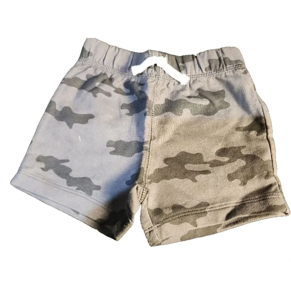 NWT Carter's 3-Piece Baby Boys Outfit 9M Giraffe Bodysuit Tee & Shorts Set